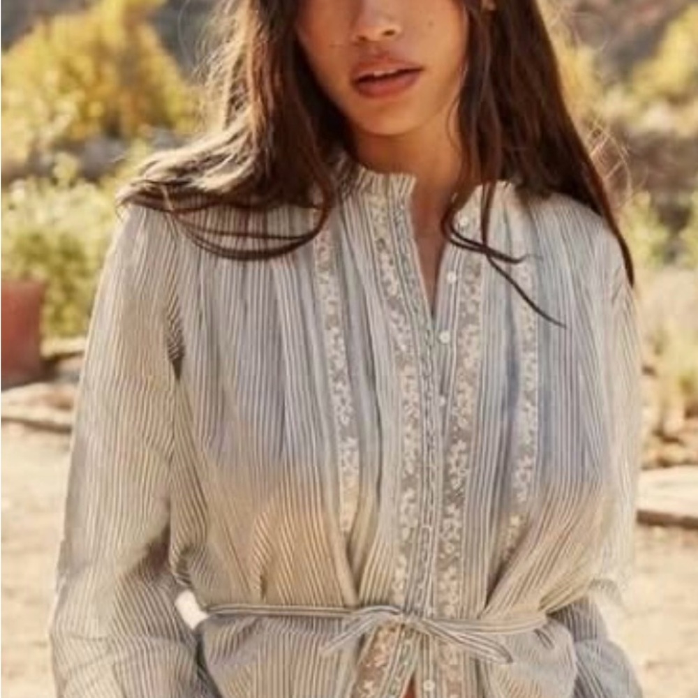 Doen Striped Lace-Detail Blouse - Cream and Gray